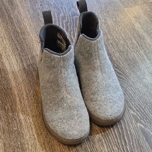 Chaco Gray Felt Slip-On Ankle Boots